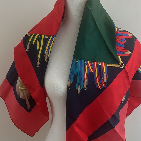 Gucci Red Silk Scarf with Iconic Horse 34”x34” - Picture 11 of 12